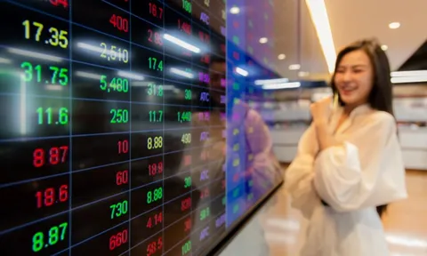 Chứng khoán tăng mạnh nhất nửa tháng qua