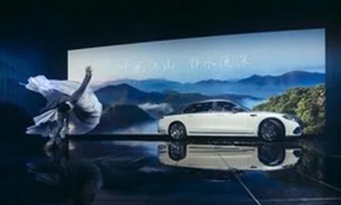 Maybach S-Class 2026 ra mắt: Khoang nội thất hạng thương gia, có AI để trò chuyện và hệ thống treo biết 'ghi nhớ' ổ gà