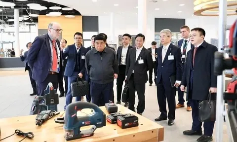Phó thủ tướng Nguyễn Chí Dũng thăm Tập đoàn Bosch