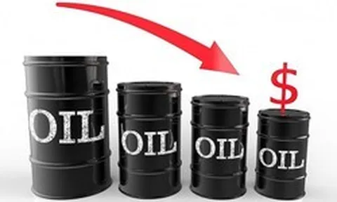 Giá dầu giảm sâu về dưới 100 USD sau tuyên bố của ông Trump về xung đột Iran