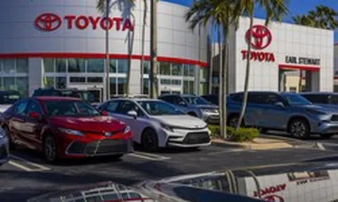 Ngành ô tô gióng hồi chuông cảnh báo, 3 triệu lao động đứng trước tương lai bất định: Chuyện gì xảy ra với Toyota, Honda, GM?