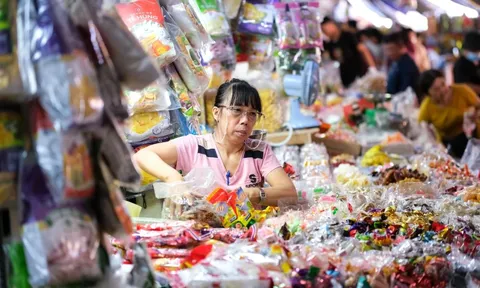 Đề xuất mới về ngưỡng doanh thu chịu thuế với hộ kinh doanh