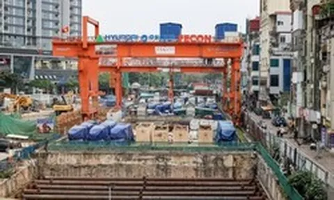 Phố vàng tê liệt vì lô cốt metro chậm tiến độ, nhà 2 mặt tiền không ai thuê