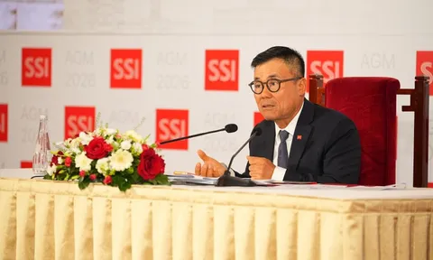 Lãnh đạo SSI bị chất vấn về việc cạnh tranh với Vietcap, TCBS