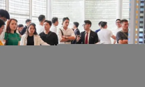 Bớt áp lực lãi vay, doanh nghiệp bất động sản kéo khách về thị trường