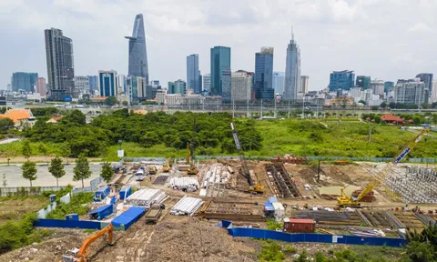 Thủ Thiêm thành đại công trường