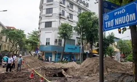 Loạt nút giao phố trung tâm Hà Nội rào chắn phục vụ dự án chống ngập