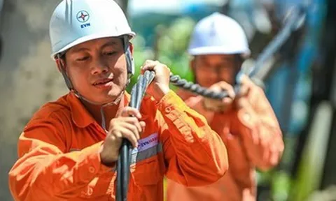 Đề xuất áp giá giờ cao điểm mới để tính tiền điện ngay từ tháng 6