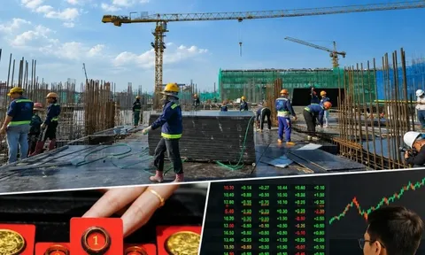 Có tiền nên mua vàng, chứng khoán hay gửi ngân hàng lúc này?