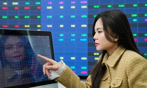 VN-Index hướng mốc 1.850 điểm, khuyến nghị hạn chế mua đuổi