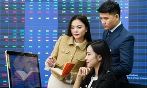 VN-Index tiến sát vùng cản mạnh, nhà đầu tư nên làm gì trong tuần tới?