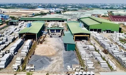 C32 báo nghi vấn bị thâu tóm, nhóm cổ đông gia đình bất ngờ thoái gần 10% vốn