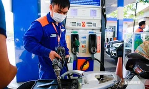 Giá xăng dầu đồng loạt giảm, xăng E5 còn 21.784 đồng/lít