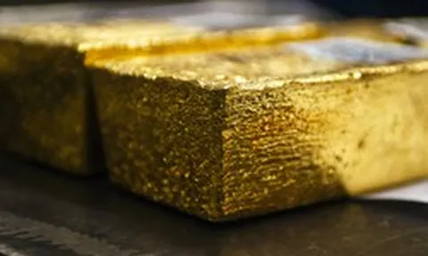Giá vàng giảm, láng giềng Việt Nam lập tức mua vào mạnh nhất trong 3 năm