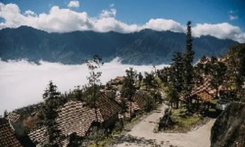 Việt Nam có một khu nghỉ dưỡng 5 sao nằm ở thị trấn mát mẻ quanh năm 15 độ: Chỉ có 39 biệt thự giữa rừng samu trăm tuổi, được "Oscar du lịch" vinh danh liên tục