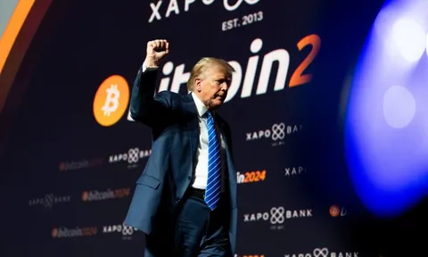 Ông Trump làm gì với 1,4 tỷ USD thu được từ tiền số?