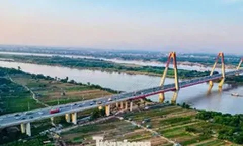 Hà Nội xây 10 cảng thủy nội địa và 1 cảng hành khách dọc sông Hồng