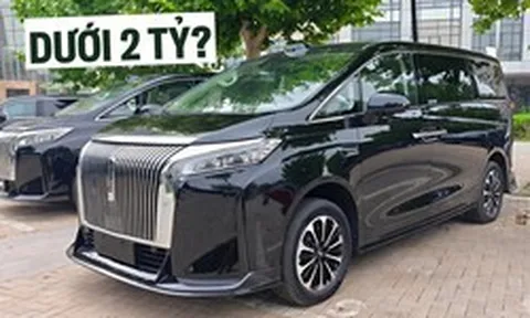 Xem thực tế MPV cỡ Toyota Alphard sắp về Việt Nam: Giá quy đổi hơn 1,7 tỷ đồng, có ghế thương gia, tủ lạnh, PHEV chạy điện 170km