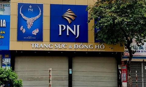 Gần 1.300 tỷ đồng 'giải cứu' cổ phiếu PNJ nhưng bất thành