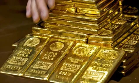 Giá vàng chiều nay (27/7): Đứng yên trên tầm cao
