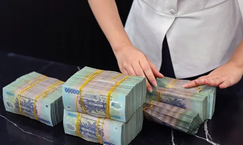 Ngân hàng chào bán trái phiếu lãi tới 10%/năm