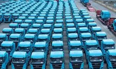 Dây chuyền lắp ghép xe chỉ mất 5 phút, nhưng chuẩn bị hệ sinh thái đi kèm mất tới 9 tháng: Nước đi đáng sợ của xe tải điện Trung Quốc