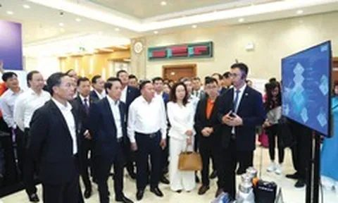 Chuyển đổi số ngân hàng: Giữ vững vai trò tiên phong trong kỷ nguyên dữ liệu  và trí tuệ nhân tạo