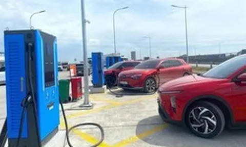 Hoàn thiện hệ thống sạc điện tại các trạm dừng nghỉ trước 1/1/2027