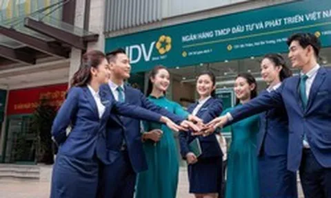 Vietcombank, VietinBank, BIDV, Agribank: Ngân hàng nào chi nhiều tiền nhất cho nhân viên?