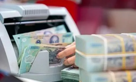 Hôm nay, nhiều người vội đi gửi tiết kiệm sau khi đội tuyển Việt Nam thắng Thái Lan