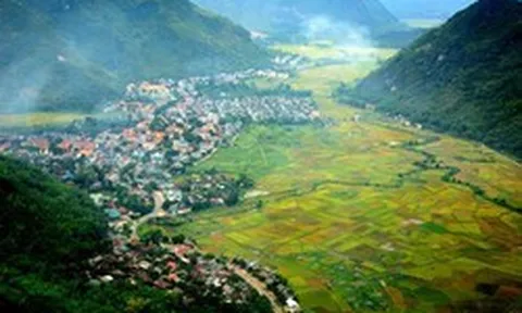 Việt Nam sẽ có “làng trên núi” 3.000ha gồm khu nghỉ dưỡng, vui chơi giải trí cao cấp, sân golf, cáp treo và tàu hỏa leo núi