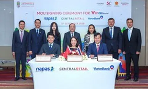 Lễ ký kết Biên bản ghi nhớ giữa NAPAS, VietinBank và Central Retail Corporation tại Thái Lan