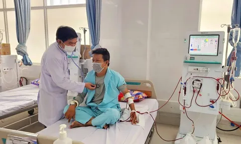Tp.HCM đề xuất hỗ trợ 100% chi phí trả BHYT cho người chạy thận yếu thế