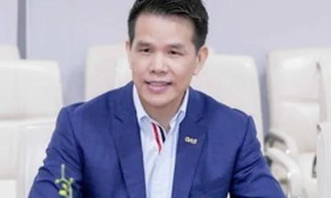 1 tuần sau khi rời PV GAS, cựu CEO Phạm Văn Phong xuất hiện