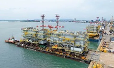 Lần đầu tiên Việt Nam xuất khẩu sang châu Âu 4 công trình điện khổng lồ: Cao bằng tòa nhà 15 tầng, nặng tương đương 20 chiếc máy bay Boeing 777