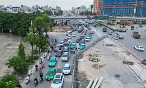 Hà Nội điều chỉnh giao thông trên đường Cổ Linh để thi công hầm chui