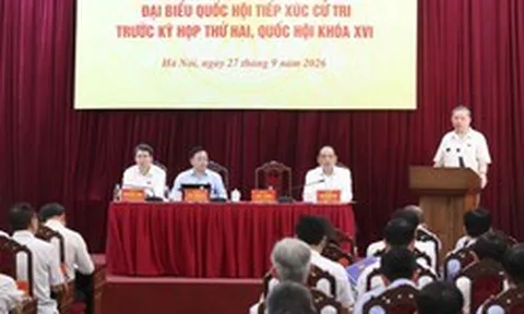 Tổng Bí thư, Chủ tịch nước: Tận dụng đất xây nhà để bán, trường học ai lo?