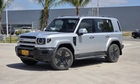 Xem thực tế iCaur V27 tại Việt Nam: REEV mạnh gần 450hp, AWD, dáng hầm hố như Land Cruiser