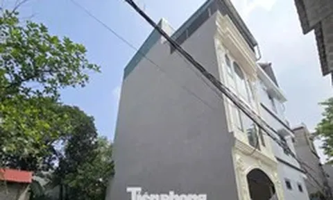 Xây nhầm nhà trên đất hàng xóm: Đã tháo móng, vẫn chờ thỏa thuận để 'chuyển nhà'