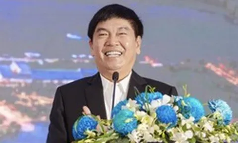 Tỷ phú Trần Đình Long “lấy lại” gần 1.000 tỷ đồng sau thông tin con trai muốn gom 50 triệu cổ phiếu Hòa Phát