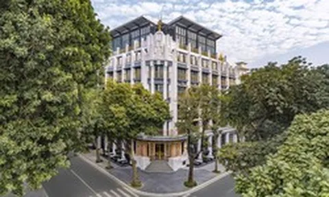 Việt Nam có một khách sạn chỉ 47 phòng được tạp chí Mỹ đánh giá thuộc top tốt nhất Đông Nam Á 2026: Do “phù thủy kiến trúc” danh tiếng toàn cầu thiết kế, bên trong sở hữu hơn 1.000 kỷ vật nghệ thuật
