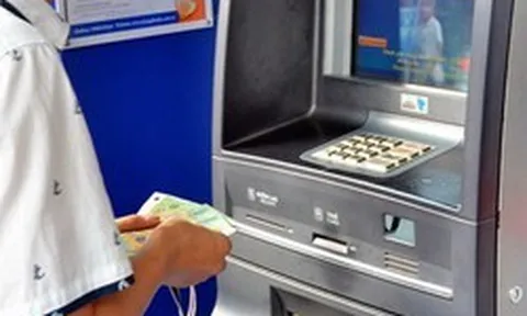 Ngân hàng rao bán máy ATM giá chỉ từ 700.000 đồng