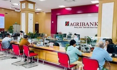 Agribank giảm lãi suất tiết kiệm ở nhiều kỳ hạn, mức cao nhất tại quầy chỉ còn 5,5%/năm