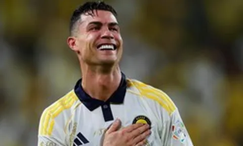 Không chỉ làm "công ăn lương", Ronaldo vung tiền mua cổ phần Al Nassr?