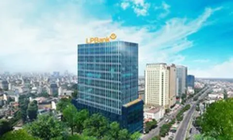 LPBank: Dư nợ cho vay xây dựng tăng vọt 48.000 tỷ trong quý III, lãi kỷ lục nhờ hoạt động dịch vụ