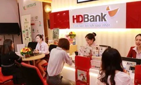 Ngày 26/10, gửi 100 triệu đồng 18 tháng tại Sacombank, SHB, HDBank, MB, VPBank, Techcombank và ACB nhận bao nhiêu tiền lãi?