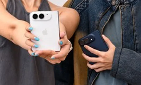 iPhone Duo rẻ nhất 65 triệu đồng: Người khen đáng tiền, kẻ chê “phông bạt”