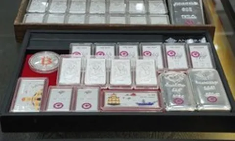 Giá bạc ngày 27/10 rớt mạnh tại Ancarat, DOJI, Sacombank, Bảo Tín Mạnh Hải