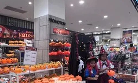 Halloween cận kề, thị trường đồ 'giả ma' vẫn ế chỏng