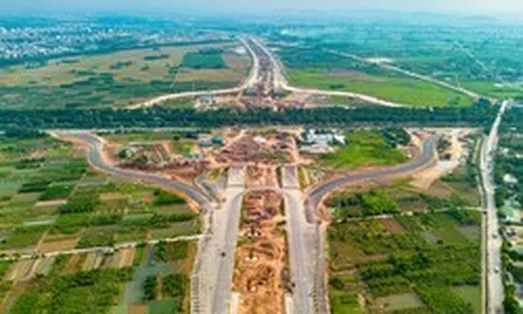 Toàn cảnh tuyến vành đai 85.000 tỷ đồng, rộng gấp 3 lần đường băng sân bay: 15km đường song hành vừa thông xe, kết nối cầu 10.000 tỷ đang thành hình với đại lộ đẹp nhất Việt Nam